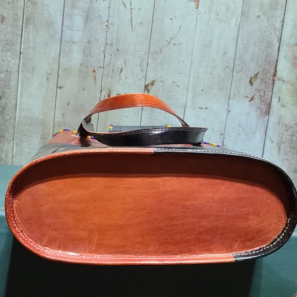 Namaste NYC handcrafted in India - Picture 9 of 15